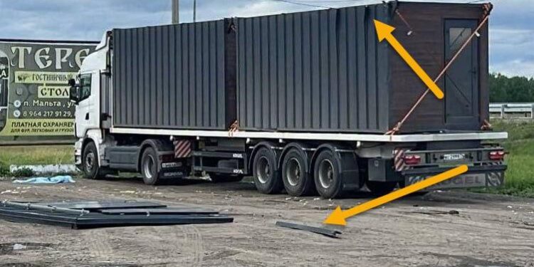 Як вдалося довезти пускові установки з дронами до аеродромів? Ось що в них всередині, і це пояснює все (ФОТО, ВІДЕО)