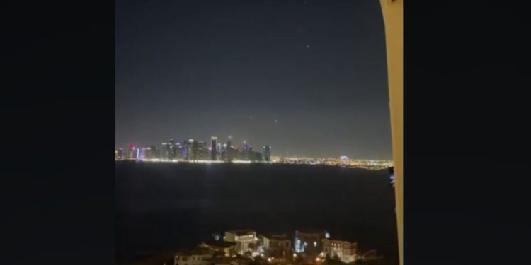 Іран запустив ракети по базах США на Близькому Сході (ВІДЕО)