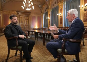 Можливо, я не найкращий, але найдосвідченіший, – Зеленський про те, чи не час передати владу (ВІДЕО)