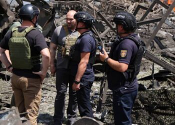 Наслідки атаки на Дніпро та Самар – відомо про 3 загиблих та 23 постраждалих (ФОТО)