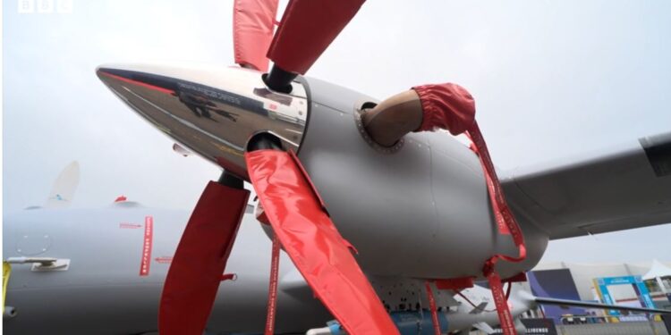 Війна в Україні перевернула світ озброєнь. На Ле Бурже тепер теж показують дрони (ВІДЕО)