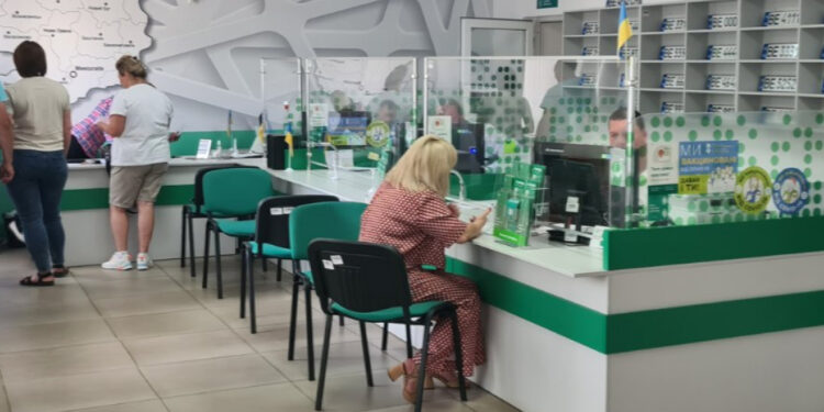 За 5 місяців цього року в сервісних центрах МВС Миколаївщини найзатребуванішою послугою стала перереєстрація авто