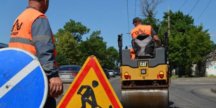 Миколаїв, увага. На пр.Центральному розпочались ремонтні роботи (ФОТО)