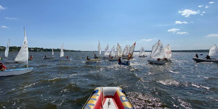 У Миколаєві відбувся Відкритий Кубок Миколаївської області з вітрильного спорту, рекордний за кількістю учасників (ФОТО)