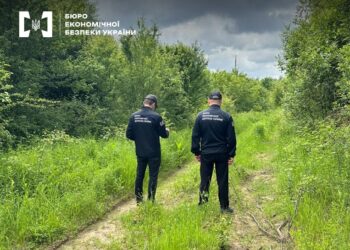 БЕБ виявило розкрадання 80 млн.грн. на грантах підтримки садівництва – в справі фігурують угорські паспорти (ФОТО)