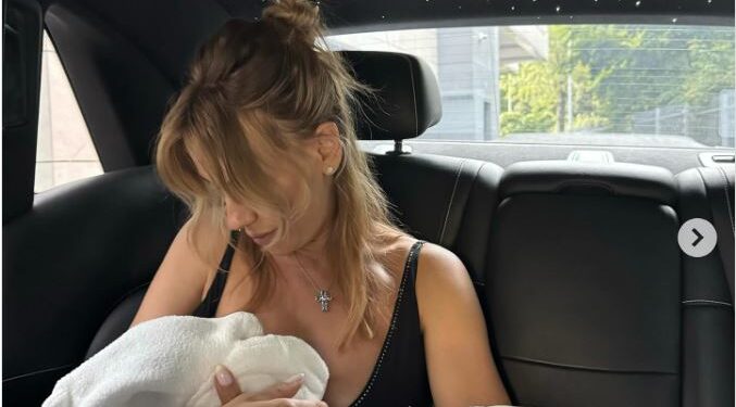 Лесю Нікітюк, яка щойно народила первістка, звинуватили у фейковій вагітності (ФОТО)