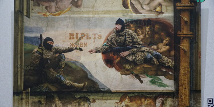 «In Memoriam. Реальність крізь мистецтво» – у Миколаєві відкрилась виставка французької художниці Фанні Лешевальє (ФОТО)