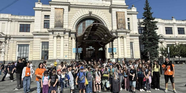 Ще 257 юних миколаївців вирушили на безкоштовний відпочинок до Карпат та Івано-Франківська (ФОТО)