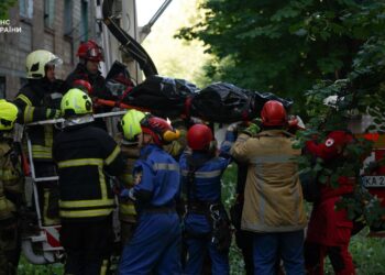 Кількість загиблих у Києві внаслідок російського удару в ніч на 23 червня зросла до 6 людей (ФОТО)