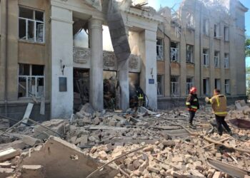 Божевільний удар по ліцею в Білгород-Дністровському – вже 2 загиблих (ФОТО, ВІДЕО)
