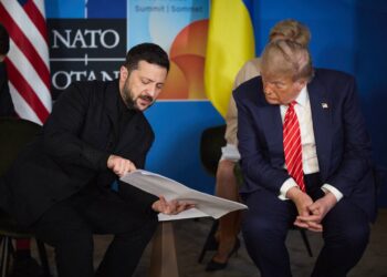 Про готовність України купити американські системи ППО і «путін точно не перемагає» – про що говорив Зеленський Трампу (ФОТО)