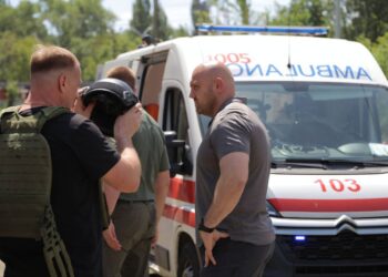 Наслідки атаки на Дніпро та Самар – відомо про 3 загиблих та 23 постраждалих (ФОТО)