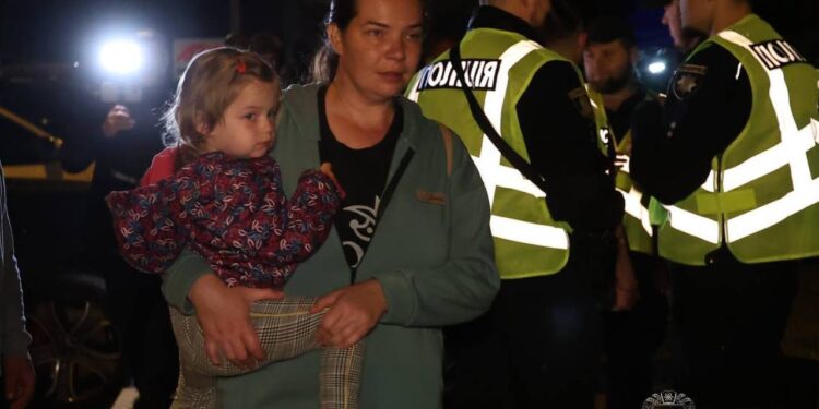 Внаслідок нічної атаки на Харків 17 постраждалих (ФОТО)