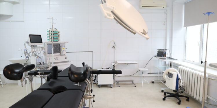 У лікарні №5 Миколаєва завдяки допомозі Данії відремонтували половину хірургічного відділення – на ремонт другої половини вже є кошти донорів (ФОТО)