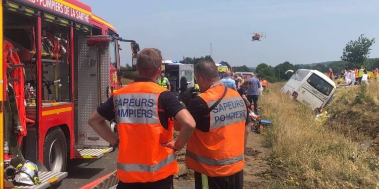 У Франції розбився автобус з українцями – 4 загиблих, 30 поранених (ФОТО)