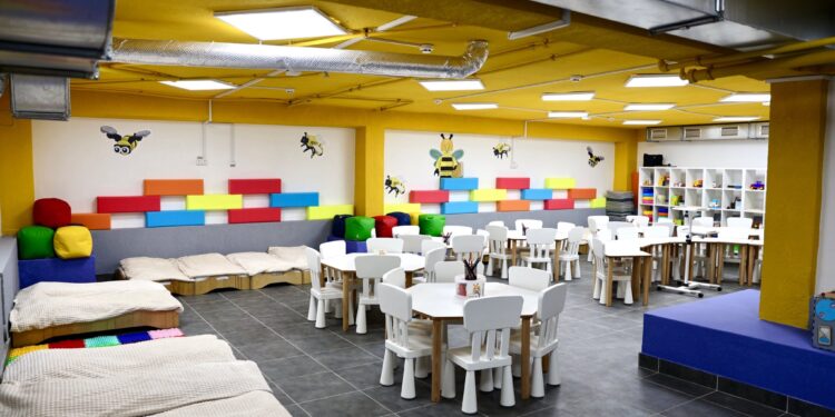 У Миколаєві завершується облаштування чотирьох сучасних укриттів в дитсадках: у одному з них вже відбулись перші заняття (ФОТО)