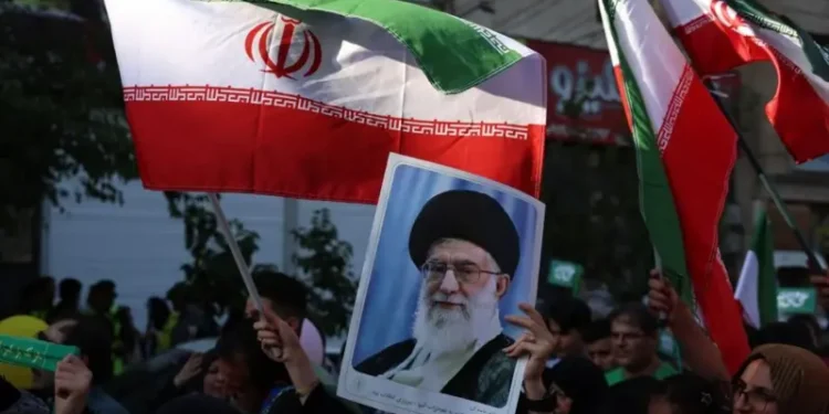 Ще одна сім’я. Хто такий Верховний лідер Ірану Алі Хаменеї та його родина (ФОТО)