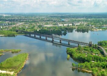Окупанти всю ніч знищували Кременчук – дронами, “Калібрами”, “Кинджалами” та “Іскандерами”