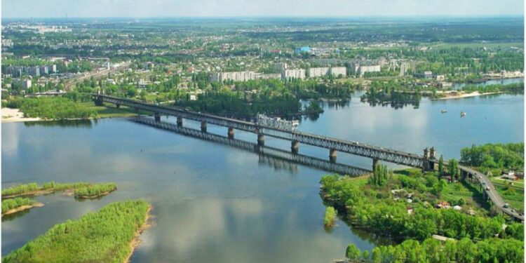 Окупанти всю ніч знищували Кременчук – дронами, “Калібрами”, “Кинджалами” та “Іскандерами”