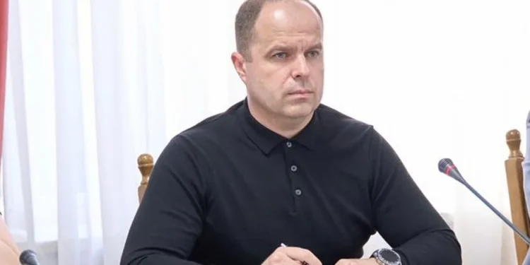 Велика риба. Родина заступника генпрокурора має статки на $1 млн. Звідки? (ФОТО, ВІДЕО)