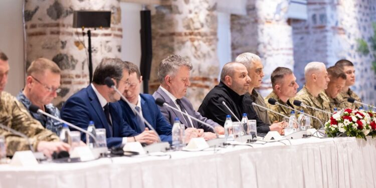 Українська делегація прибула в Стамбул, склад переговірних груп, коли почнуться перемовини