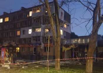Чернігів вночі атакували дрони, є поранені (ФОТО)