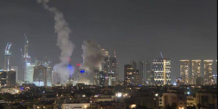 Іран атакував Ізраїль, в Тель-Авіві вибухи (ВІДЕО)