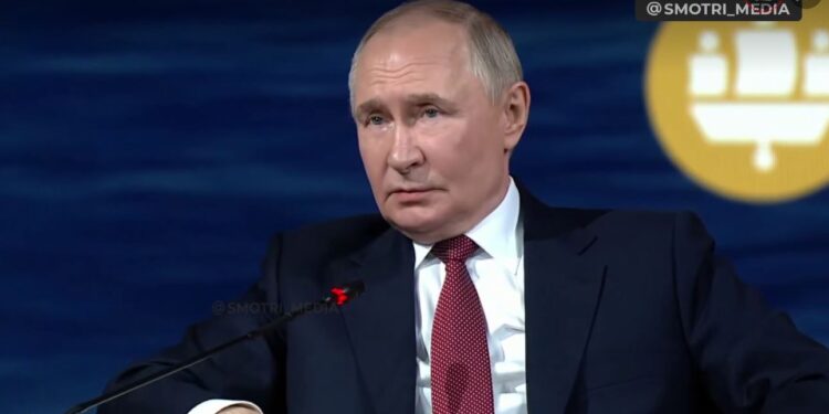 “Я вважаю російський і український народ єдиним народом, з цієї точки зору – вся Україна наша”, – Путін видав чергову маячню