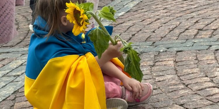 ЄС продовжив тимчасовий захист для українських біженців до 2027 року