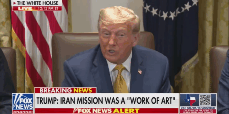 “Ми отримуємо багато лайна від Путіна. Це звучить красиво, але виявляється безглуздим”, – Трамп обіцяє сюрприз