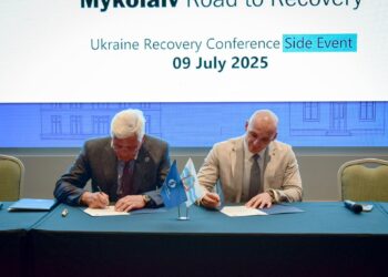 Миколаїв отримає ще 9 нових тролейбусів – мер Сєнкевич підписав угоду з ЄБРР