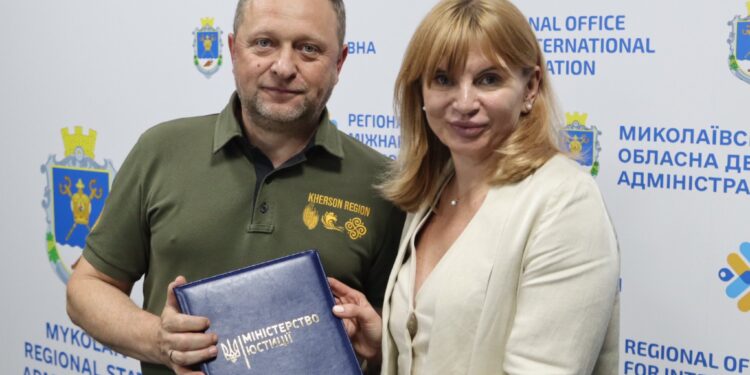 На Миколаївщину евакуюють Херсонський державний нотаріальний архів