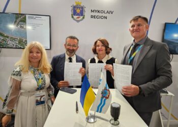 Три громади Миколаївщини підписали меморандуми про співпрацю на URC 2025 у Римі (ФОТО)