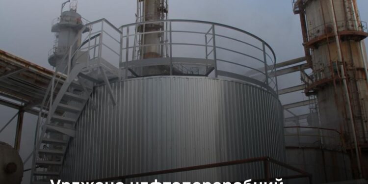 Генштаб підтвердив – уражено важливий нафтопереробний об’єкт у Саратовській області рф