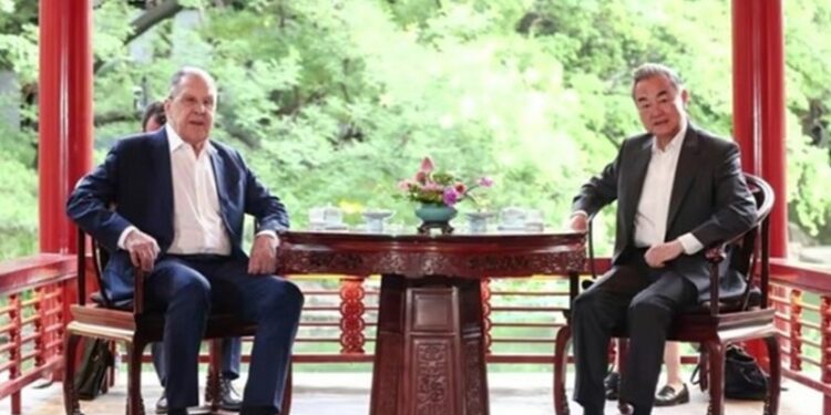 Лавров у Пекіні – росія та Китай домовились «спільно реагувати на виклики, спричинені турбулентним та мінливим світом»