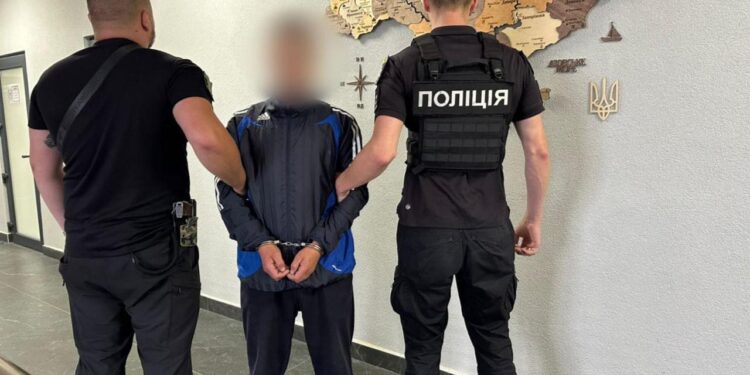 Поліція і СБУ затримали закарпатця, який підпалив церкву і написав погрозу угорцям