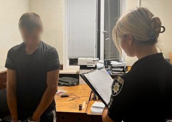 Втік з магазину з неоплаченим товаром: на Миколаївщині затримали молодика за пограбування