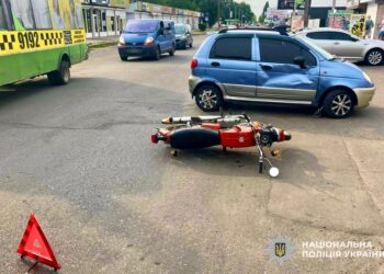 У ДТП на Миколаївщині знов травмувались водії мототранспорту – серед них була і 16-річна дівчина