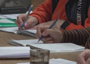 У Латвії українським біженцям виділять кошти на складання іспиту з латиської