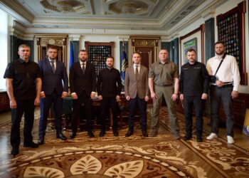 Зеленський зібрав всіх керівників правоохоронних і антикорупційних органів. Сказав, що почує кожного