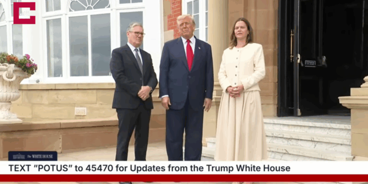 Трамп сказав, що скоротить строк ультиматума Путіну – бо відповідь вже знає (ВІДЕО)