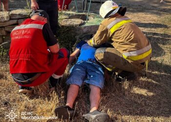 На Миколаївщині за добу було 49 пожеж – на одній з них врятували чоловіка (ФОТО)