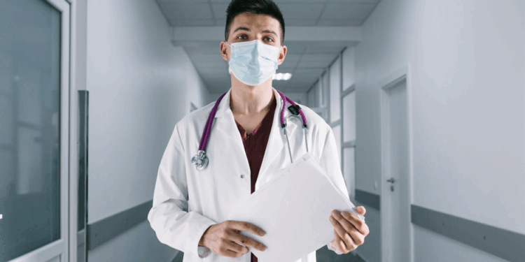 Зеленський підписав закон про обов’язкову військову підготовку студентів-медиків як офіцерів запасу