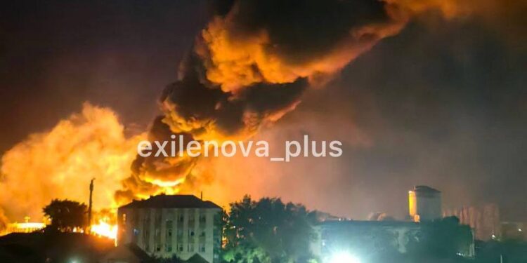 Дрони атакували вантажний потяг у Ростовській області і ж-д підстанцію (ВІДЕО)