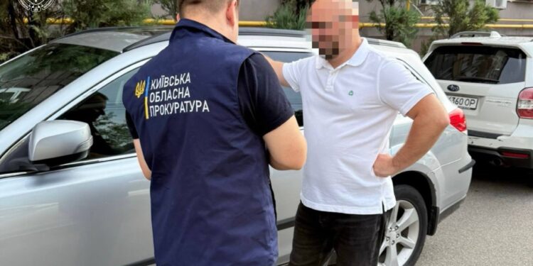 На Київщині оголосили 29 підозр чиновникам – за виведені землі, неіснуючі ремонти, завищені тарифи, непосажені сади…