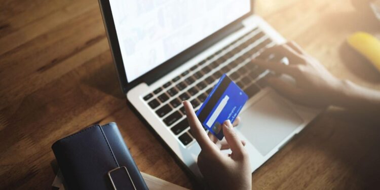 Відкритий банкінг з 1 серпня: зміни стосуються всіх, у кого є банківські картки