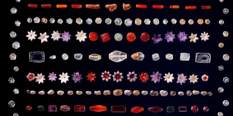 Sotheby’s повертає стародавню колекцію буддійських коштовностей до Індії після юридичного тиску