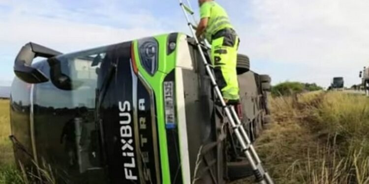 У Німеччині автобус з українцями потрапив в ДТП – четверо поранених