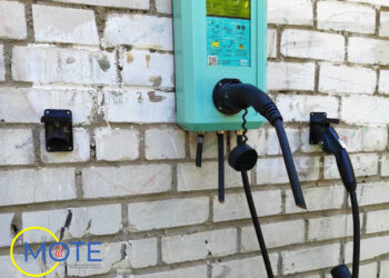 У Миколаєві знов фіксуються випадки вандалізму на зарядних станціях електромобілів