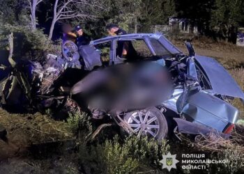 Нічна ДТП біля Миколаєва – один водій загинув, інший у важкому стані (ФОТО)